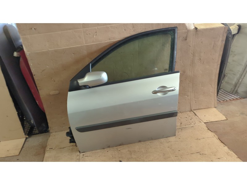 Recambio de puerta delantera izquierda para renault megane ii (bm0/1_, cm0/1_) 1.5 dci referencia OEM IAM   
