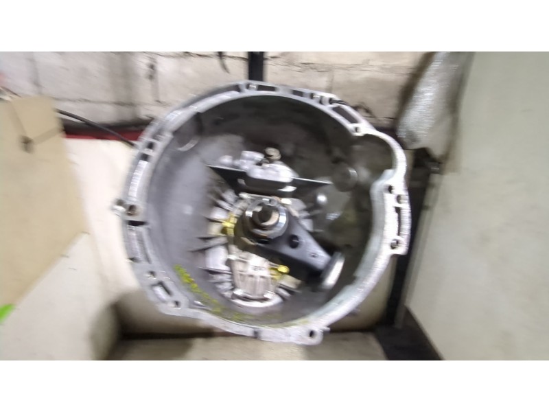 Recambio de caja cambios manual para hyundai h100 furgón 2.5 d referencia OEM IAM 6366016  