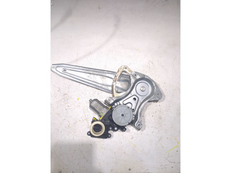 Recambio de motor elevalunas trasero izquierdo para toyota verso (aur2/zgr2)(2009) 2.0 d-4d referencia OEM IAM 698400F040  