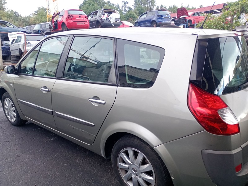 renault megane scénic del año 2007