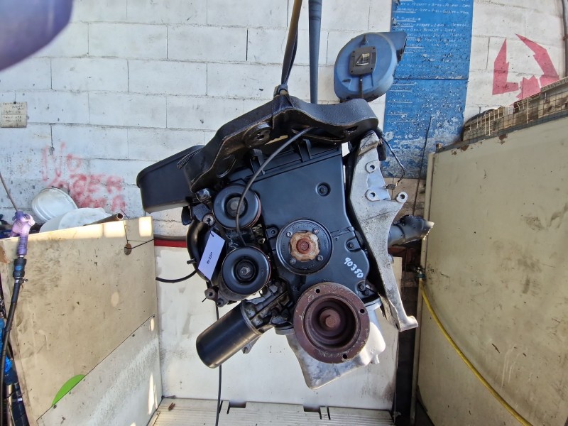 Recambio de motor completo para ford mondeo ii sedán (bfp) 2.0 i referencia OEM IAM NGA  