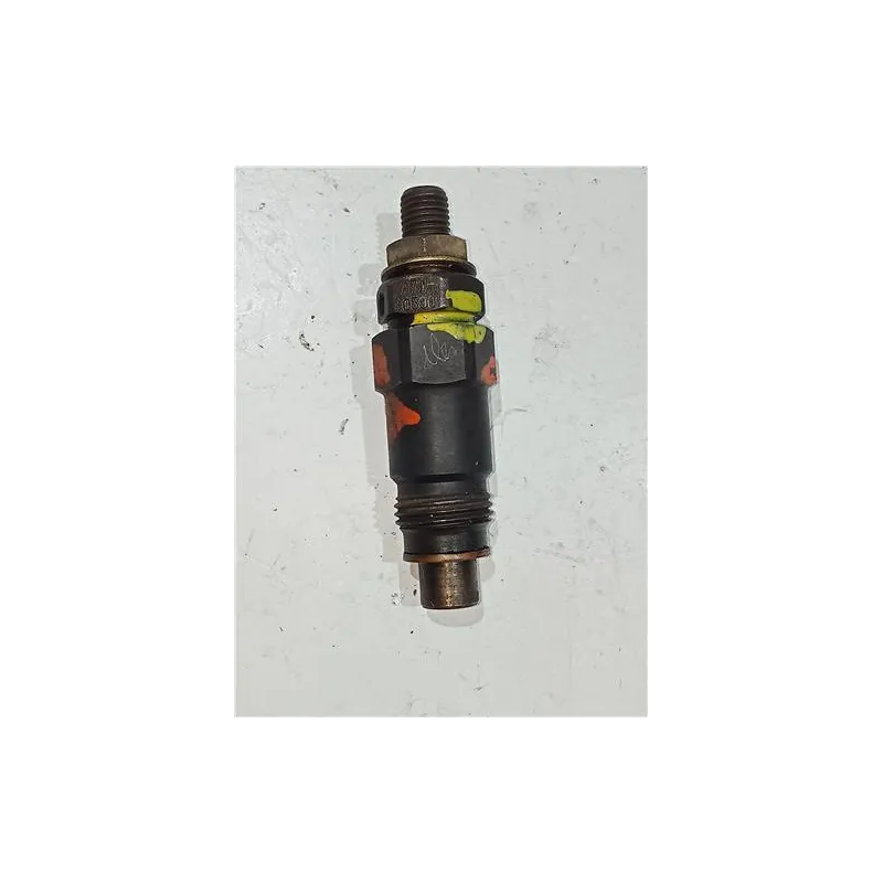 Recambio de inyector para mazda 626 berlina (ge)(1992) 2.0 i referencia OEM IAM A71-0590  
