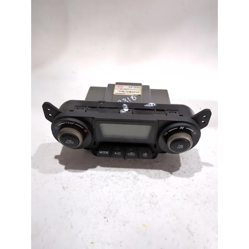 Recambio de mando climatizador para kia cerato i sedán (ld) 2.0 crdi referencia OEM IAM 972502F300  