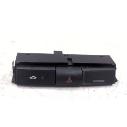 Recambio de boton emergencia para toyota corolla verso (_e12_) 2.0 d-4d (cde120_) referencia OEM IAM 153965  