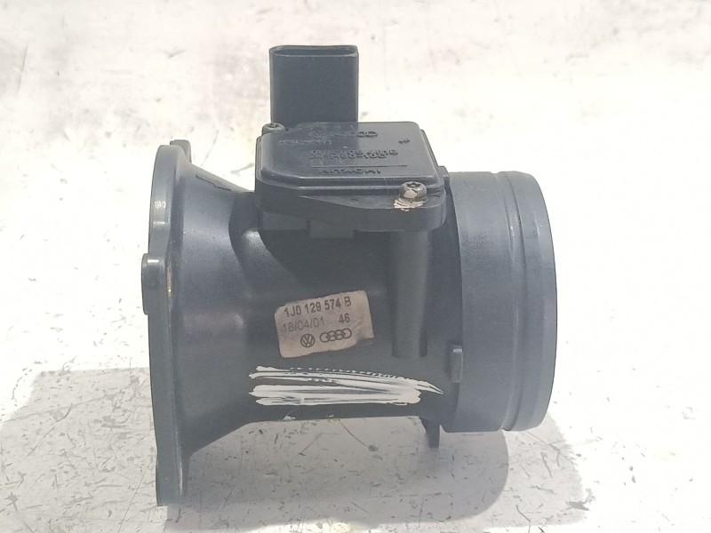 Recambio de caudalimetro para audi a3 (8l1) s3 quattro referencia OEM IAM 06A906461B  