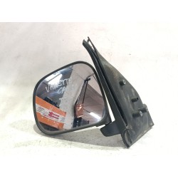 Recambio de retrovisor izquierdo para nissan vanette cargo furgoneta (hc 23) 2.3 d referencia OEM IAM E902068  