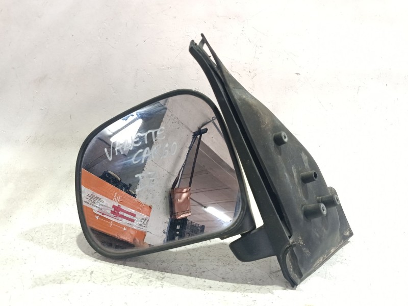 Recambio de retrovisor izquierdo para nissan vanette cargo furgoneta (hc 23) 2.3 d referencia OEM IAM E902068  