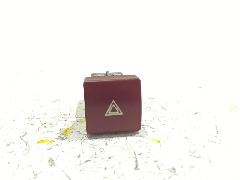 Recambio de boton emergencia para peugeot partner tepee 1.6 hdi / bluehdi 75 referencia OEM IAM 96583113KR  