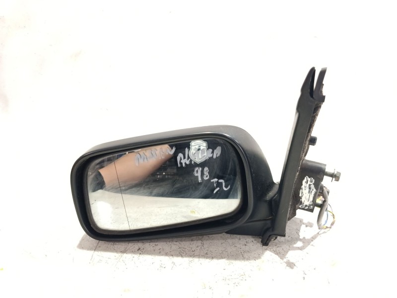 Recambio de retrovisor izquierdo para nissan almera i hatchback (n15) 2.0 d referencia OEM IAM e13020043  