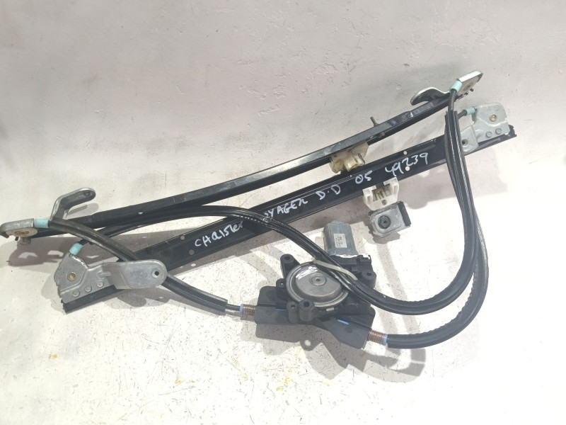 Recambio de mecanismo elevalunas delantero derecho para chrysler voyager iv (rg, rs) 2.5 crd referencia OEM IAM EA07347  