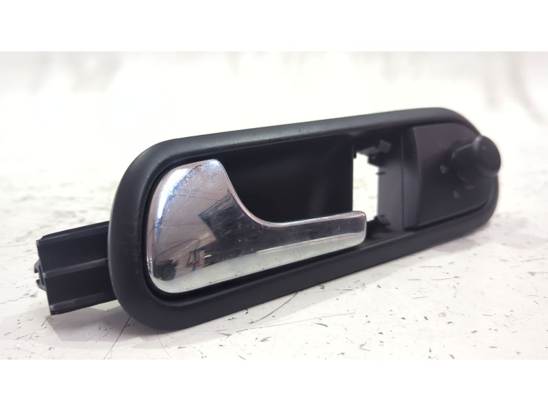 Recambio de maneta interior delantera izquierda para seat ibiza iii (6l1) 1.4 16v referencia OEM IAM 6L1837113C  