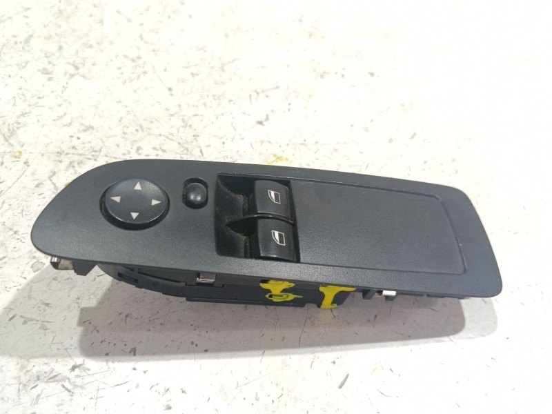 Recambio de mando elevalunas delantero izquierdo para bmw 1 coupé (e82) 118 d referencia OEM IAM 921652004  