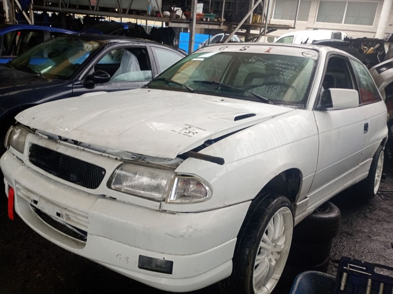 opel astra f sedán (t92) del año 1992
