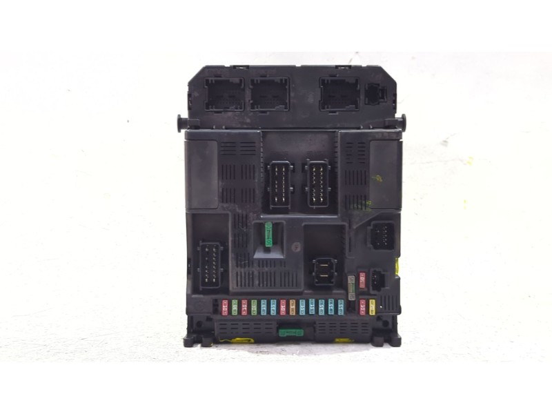 Recambio de caja reles / fusibles para peugeot 307 (3a/c) 1.6 16v referencia OEM IAM 9644098180  