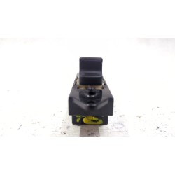 Recambio de mando elevalunas trasero derecho para mitsubishi asx 1.8 d 110 cv referencia OEM IAM MR587944  