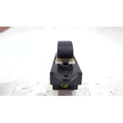 Recambio de mando elevalunas trasero derecho para mitsubishi asx 1.8 d 110 cv referencia OEM IAM MR587944  