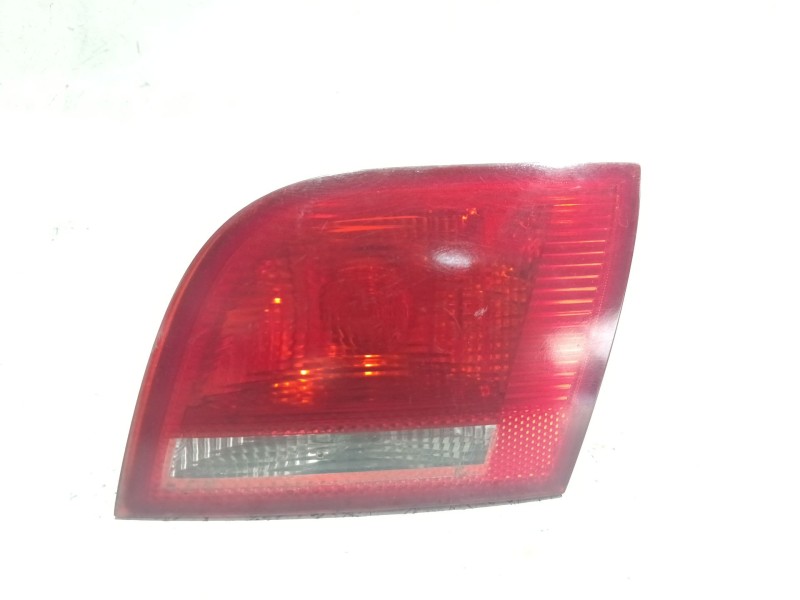 Recambio de piloto porton trasero derecho para audi a3 (8p1) 1.9 tdi referencia OEM IAM 8P4945094B20s  