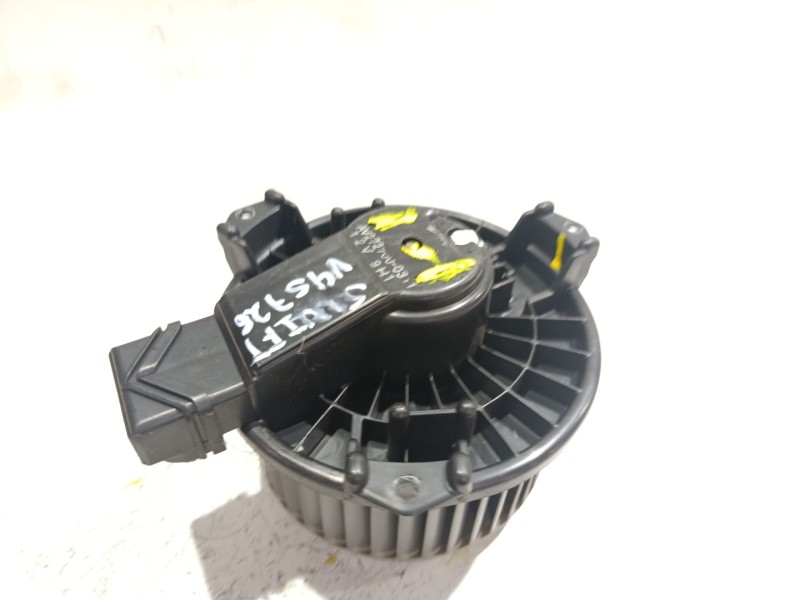 Recambio de motor calefaccion para suzuki swift iii (sg) 1.3 ddis referencia OEM IAM AV2727000311  
