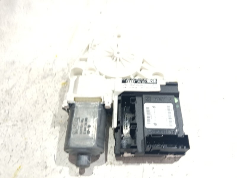 Recambio de motor elevalunas trasero derecho para audi a3 (8p1) 1.9 tdi referencia OEM IAM 8P4959  