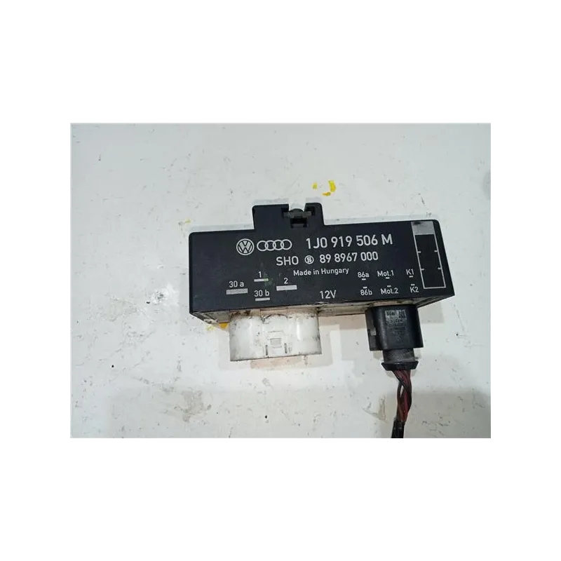 Recambio de caja precalentamiento para volkswagen polo iv (9n1)(11.2001) 1.9 tdi referencia OEM IAM 1J0919506M  