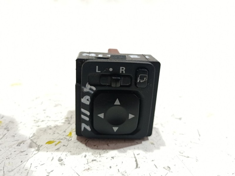 Recambio de mando retrovisor electrico para mitsubishi asx 1.8 d 110 cv referencia OEM IAM 183569  