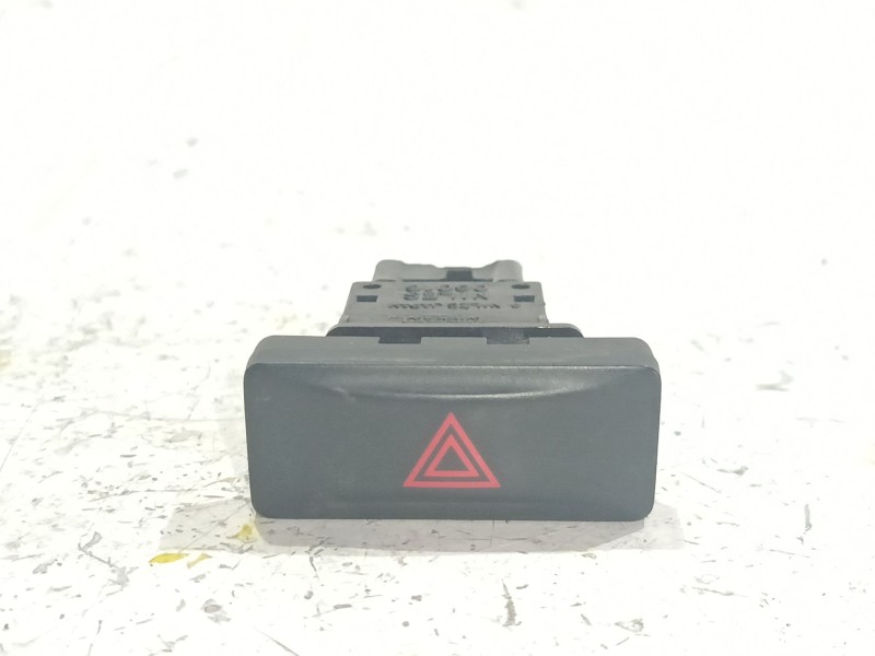 Recambio de botonera emergencia para nissan x-trail ii (t31) 2.0 dci 4x4 referencia OEM IAM 06016  
