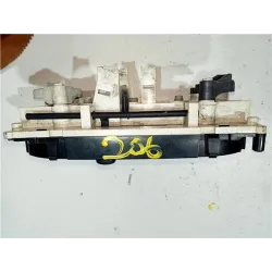 Recambio de mandos climatizador para peugeot 206 (1998) 1.4 hdi eco 70 referencia OEM IAM 1068901  
