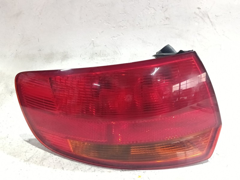 Recambio de piloto trasero izquierdo para audi a3 (8p1) 1.9 tdi referencia OEM IAM 8P4945095C18S  