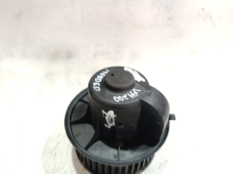 Recambio de motor calefaccion para ford mondeo ii sedán (bfp) 2.0 i referencia OEM IAM 93BW18515AB  