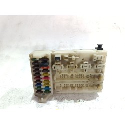 CAJA RELES / FUSIBLES 93BG14K150AD 