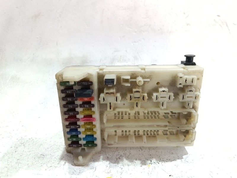 Recambio de caja reles / fusibles para ford mondeo ii (bap) 1.8 td referencia OEM IAM 93BG14K150AD  
