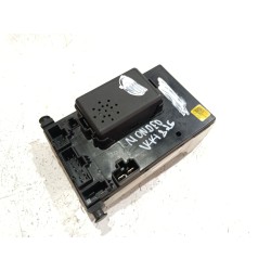 Recambio de caja reles / fusibles para ford mondeo ii (bap) 1.8 td referencia OEM IAM 93BG14K150AD  