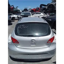Recambio de porton trasero para opel astra j berlina 5p (12.2009) 1.7 selective [1,7 ltr. - 81 kw 16v cdti] referencia OEM IAM 1