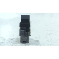 Recambio de mando elevalunas delantero derecho para renault megane scénic 1.5 dci 106 cv referencia OEM IAM 220509C  