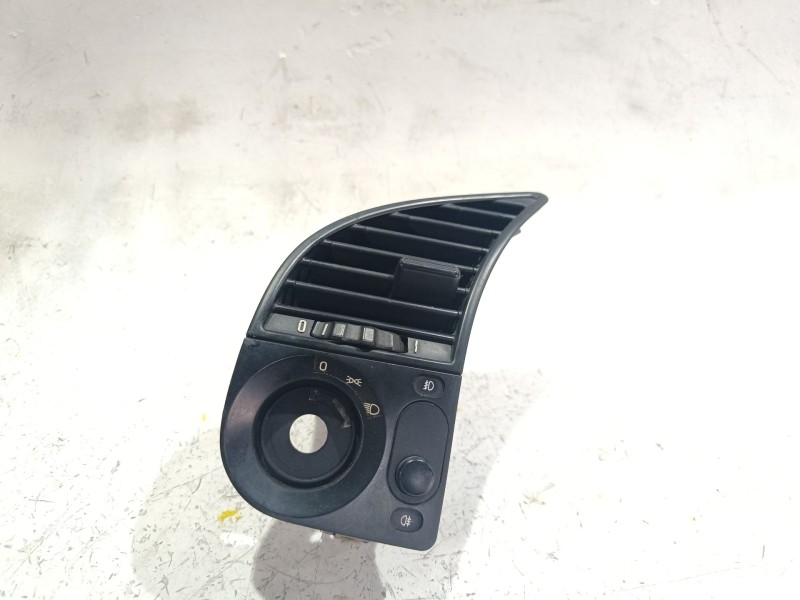 Recambio de aireador izquierdo para bmw 3 (e36) 318 i referencia OEM IAM 39646  