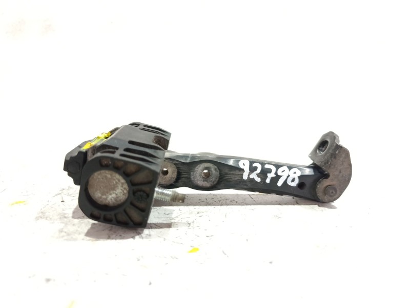Recambio de retenedor puerta para citroën c4 berlina (06.2004) 1.6 hdi referencia OEM IAM B51AVD  