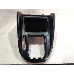 Recambio de consola central para kia carens iv 1.7 crdi referencia OEM IAM A4037CC2  