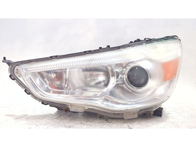 Recambio de faro delantero izquierdo para mitsubishi asx 1.8 d 110 cv referencia OEM IAM P9135L  