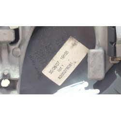 Recambio de volante para renault megane scénic 1.5 dci 106 cv referencia OEM IAM 8200276081  