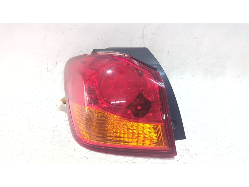 Recambio de piloto trasero izquierdo para mitsubishi asx 1.8 d 110 cv referencia OEM IAM A046040  
