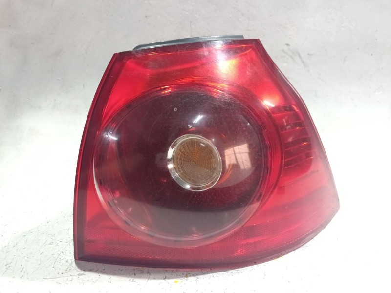 Recambio de piloto trasero derecho para volkswagen golf v (1k1) 1.9 tdi referencia OEM IAM 1K6945096E  