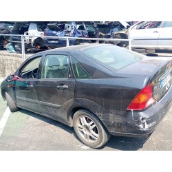 ford focus i sedán (dfw) del año 2000