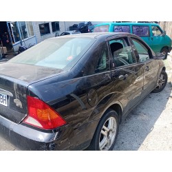 ford focus i sedán (dfw) del año 2000