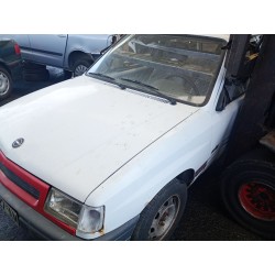 opel corsa a hatchback (s83) del año 1991