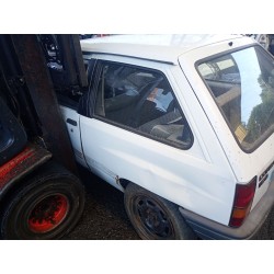 opel corsa a hatchback (s83) del año 1991