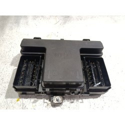 CAJA RELES / FUSIBLES FG9T14A067EB02 