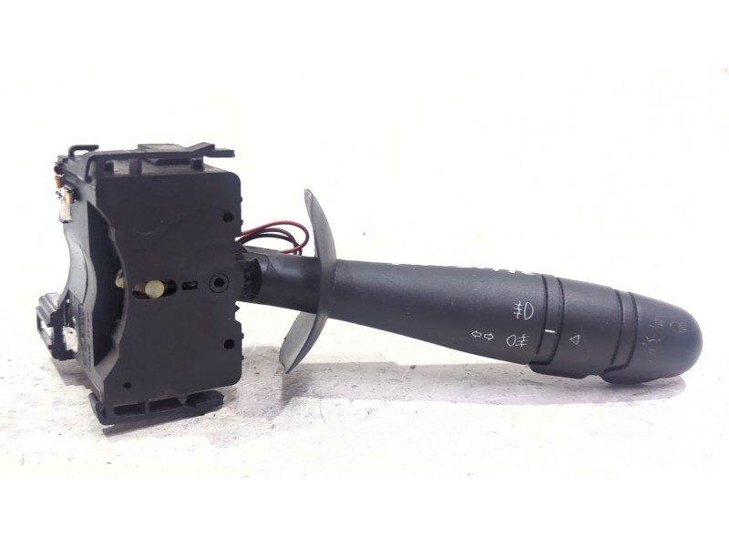 Recambio de mando intermitentes para renault laguna ii (bg0/1_) 1.9 dci (bg1a, bg1v) referencia OEM IAM 8200328896  