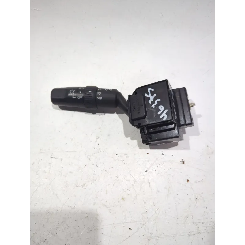 Recambio de mando de luces para mazda 5 (cr) 2.0 cd (cr19) referencia OEM IAM 17D682  