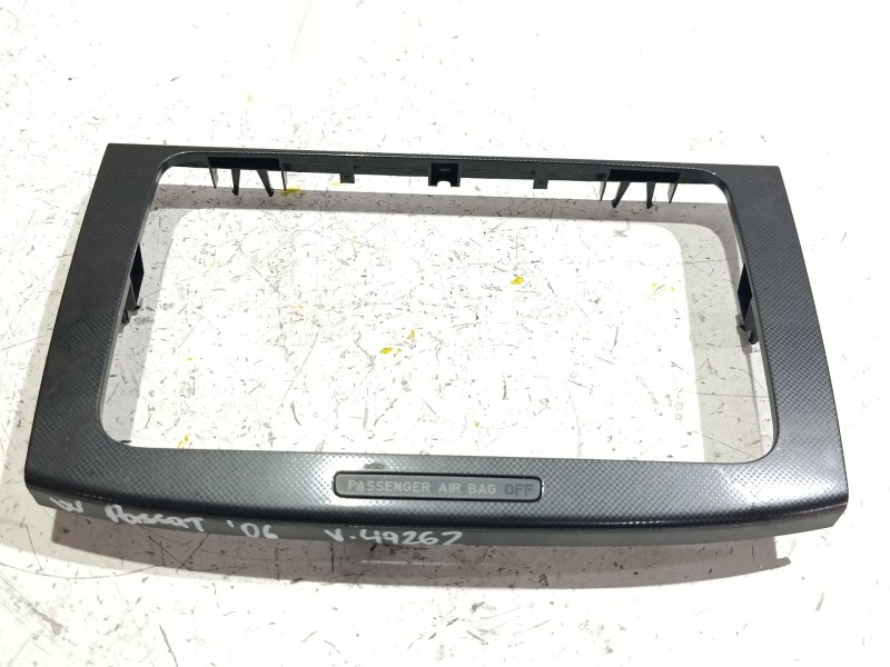 Recambio de embellecedor consola central para volkswagen passat b6 (3c2) 2.0 tdi referencia OEM IAM eC0919234A  