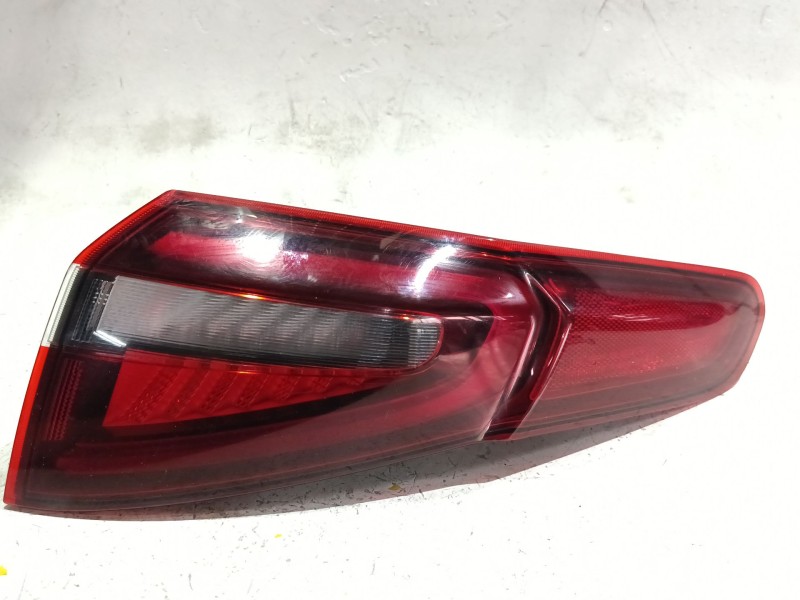 Recambio de piloto trasero derecho para alfa romeo stelvio (949_) 2.0 q4 (949.axa2a) referencia OEM IAM 20790999  
